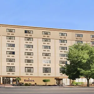 Ramada By Wyndham 3* East Orange